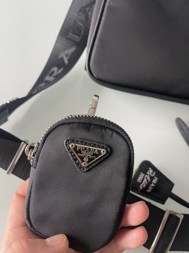 Torebka prada re edition 2005
