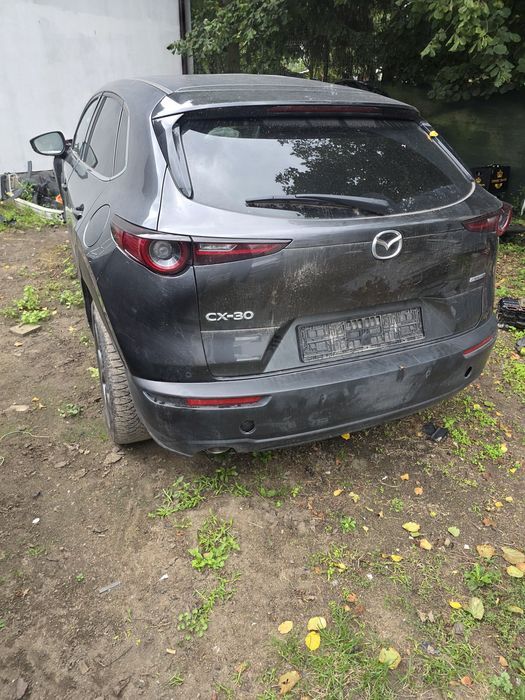 Mazda cx30 wersja na kompresorze