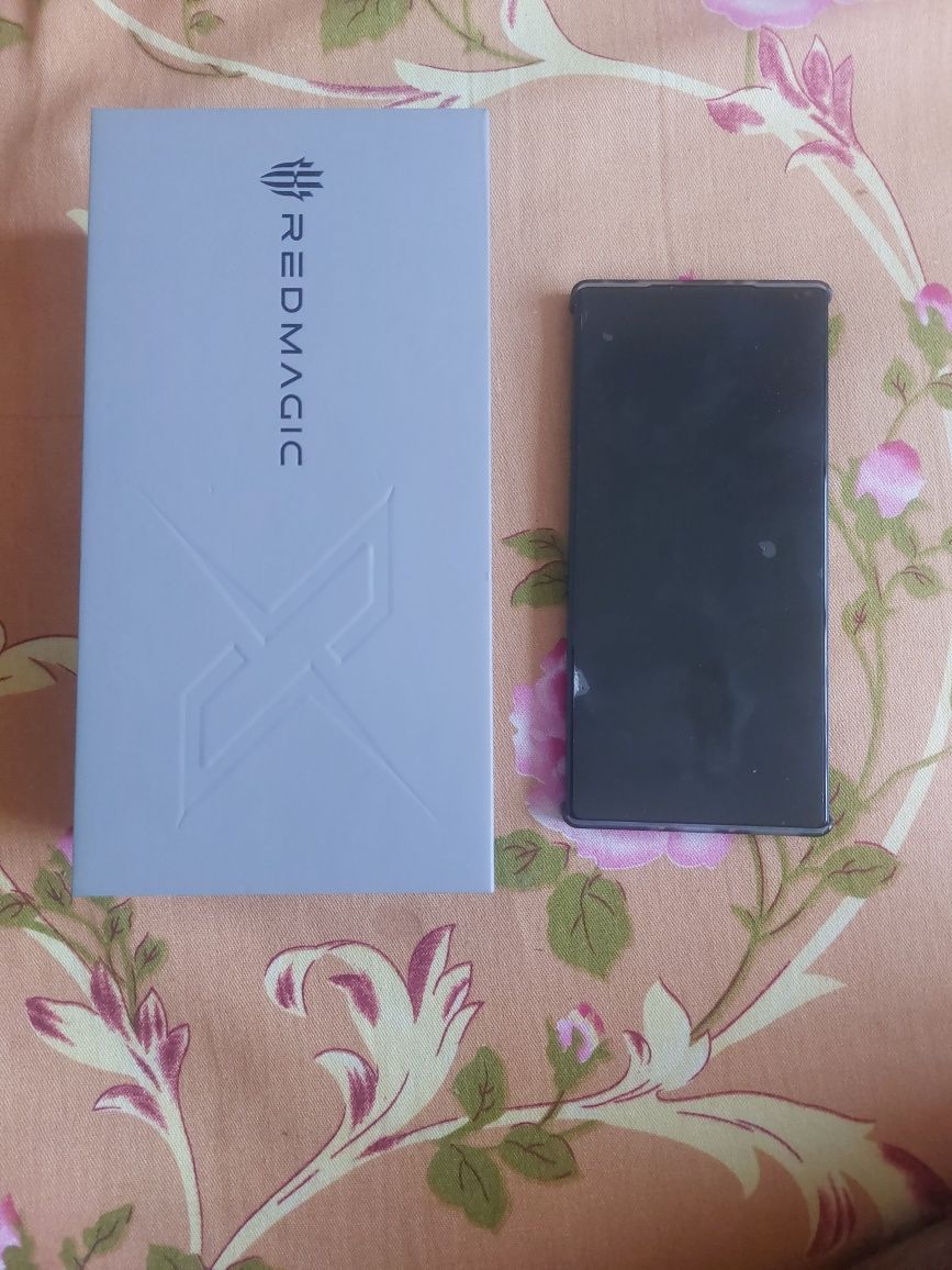 Redmagic 10pro 12/256gb