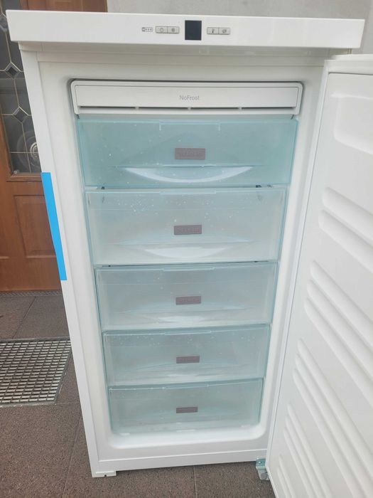 Zamrażalka Miele FN 22062 ws
