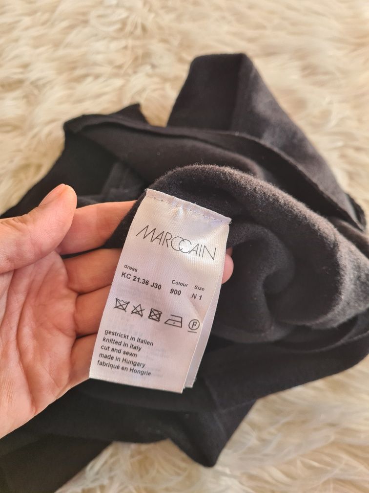 MarcCain S 36 sukienka wełniana mała czarna wełna dziewicza