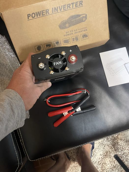 Автомобильный инвертер 2000