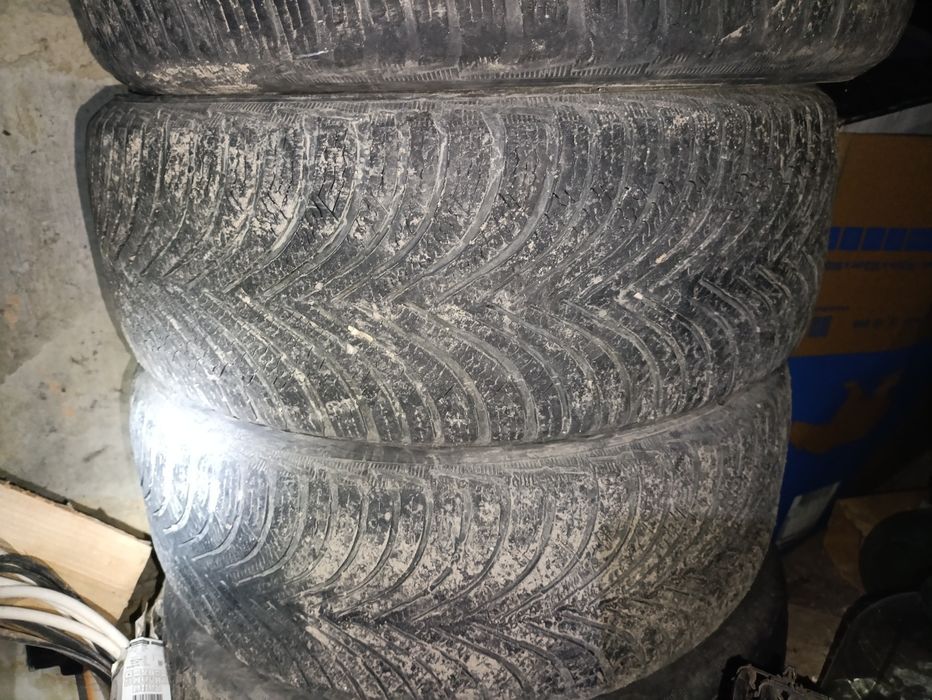 Резина Michelin Alpin 5 205 50 17