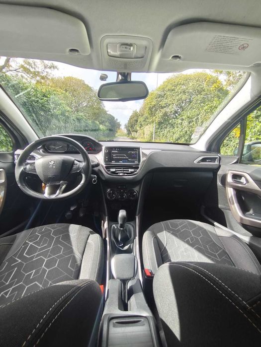 Peugeot 2008 1.4 HDi de 2013 SUV Económico com Estilo