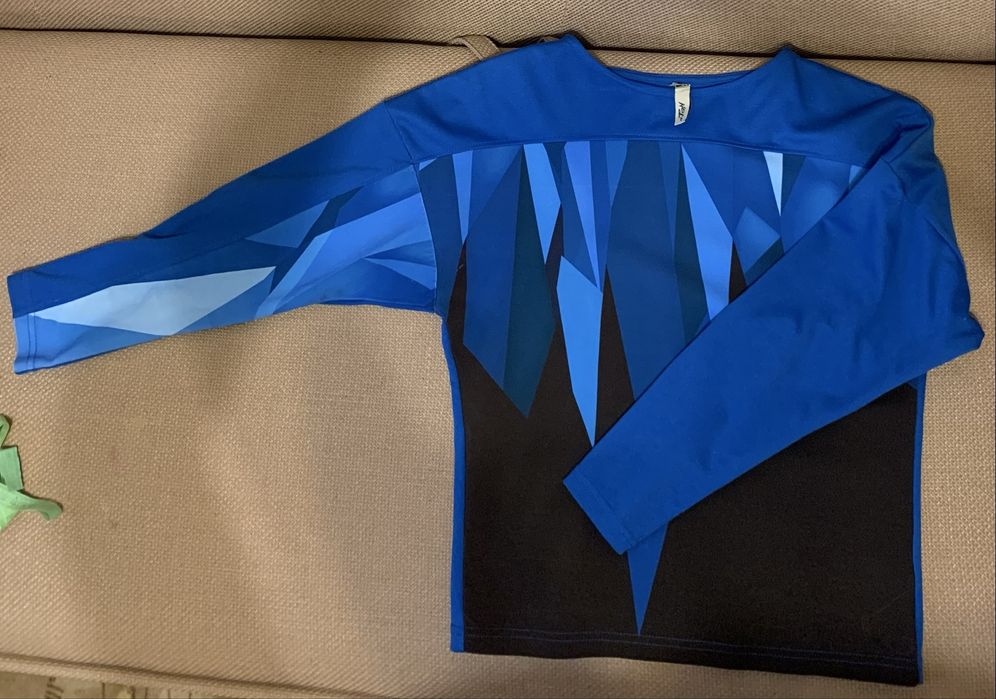 Жіноча кофтина Andre Tan