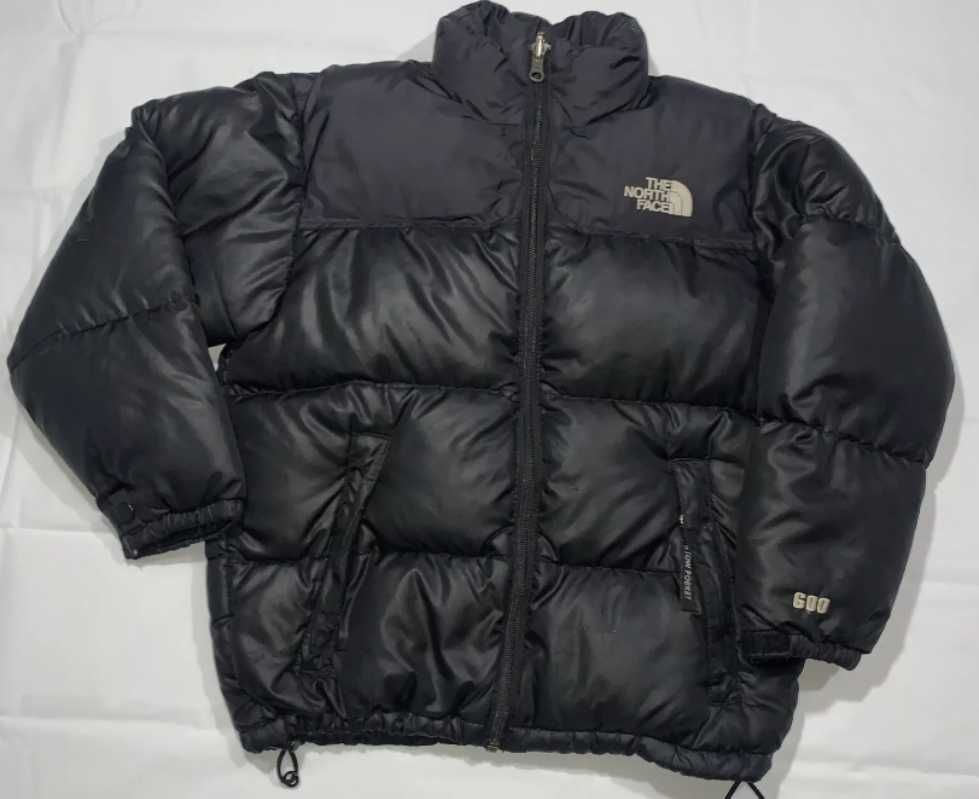 Męska kurtka puchowa North Face.Trzymaj się ciepło zimą