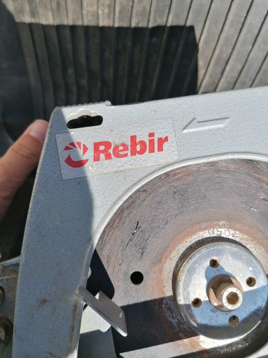 Продам паркетку Rebir IE-5107G1
Rebir IE-5107G1
Ціна 3к
Можливий обмін