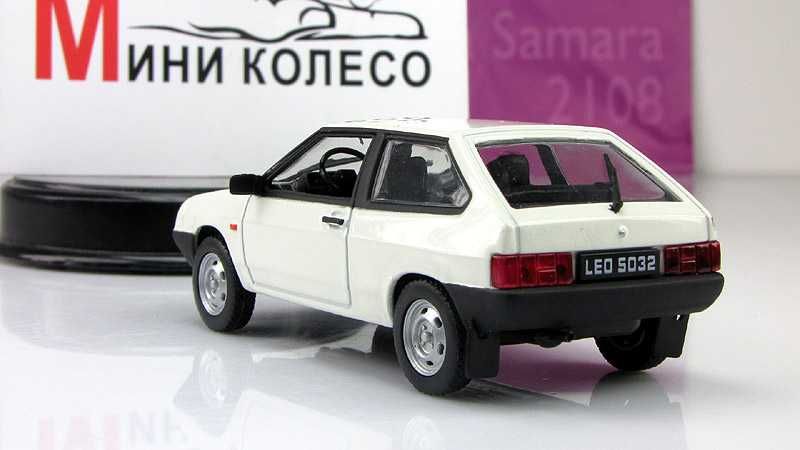 ВАЗ 2108 SAMARA - модель-игрушка от DeAgostini серия Автолегенды СССР