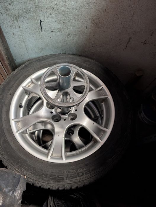Komplet kół zimowych Renault Megane 3 5x114,3 Nokian WR D4 205/55 R16