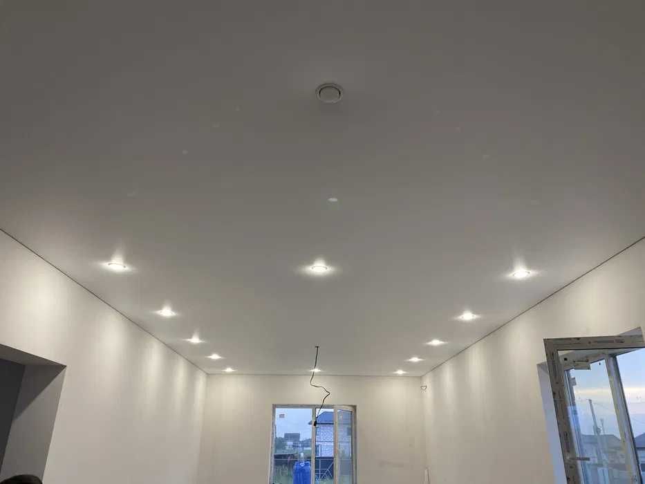 Натяжні стелі, натяжні потолки, матові, сатинові, білі, глянцеві стелі