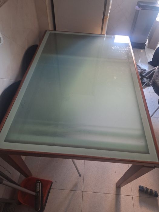 Mesa de madeira extensível