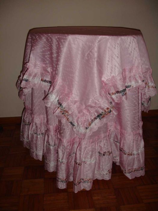 Reposteiros de cortinas e toalhas para camilhas