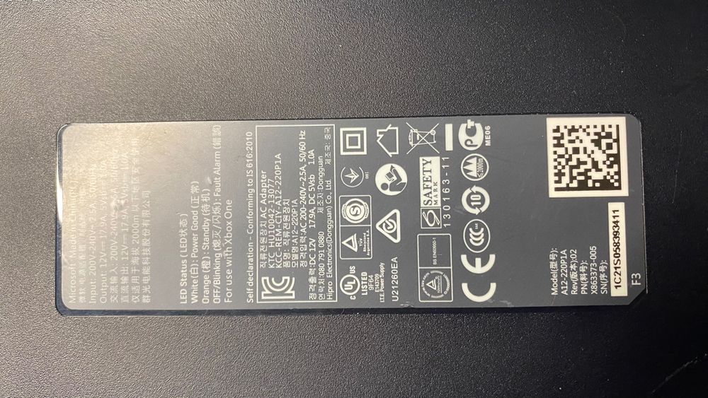 Продам оригінальний блок живлення для Xbox ONE Fat