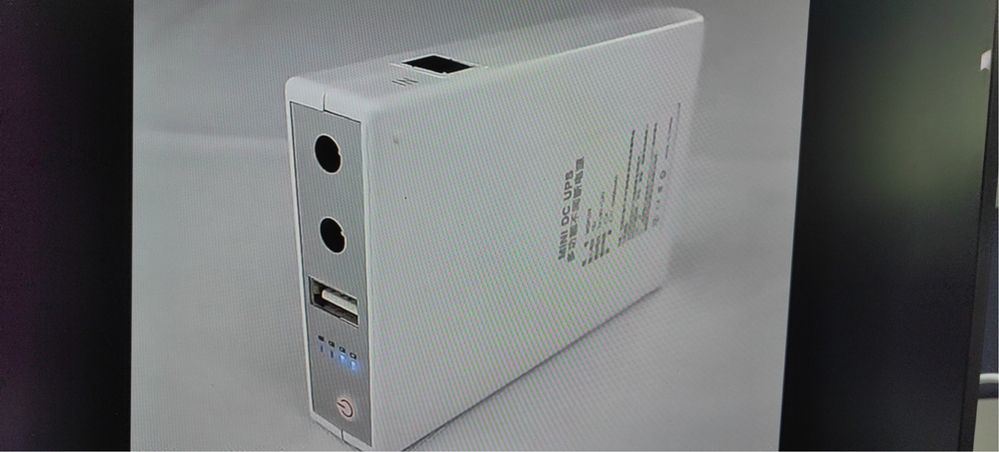 Mini DC UPS з АКБ (Вихід: USB5V; DC12V; DC12V)