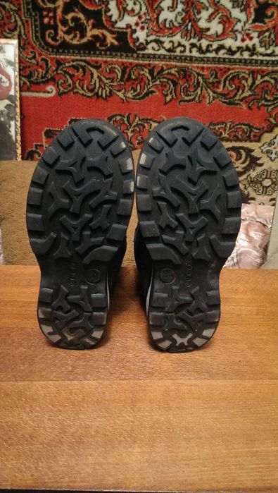 Зимние ботинки ECCO с мембраной Gore-Tex. 37р. 23см. стелька- хорошее