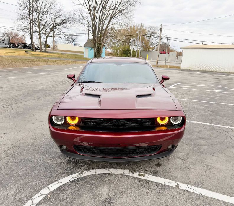 Dodge Challenger      2018
