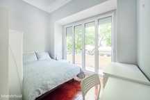 704726 - Quarto com cama de casal, com varanda...