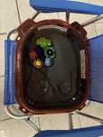 beyblade arena inclui 3 beyblades e 2 lançadores
