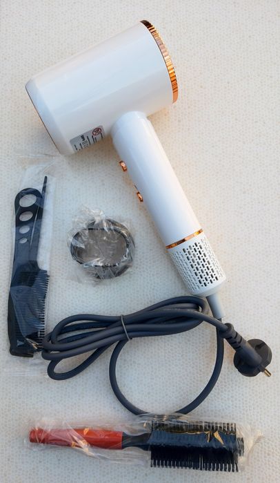 Профессиональный фен DCF-PRO13. 2000Вт-2400Вт.Качество.