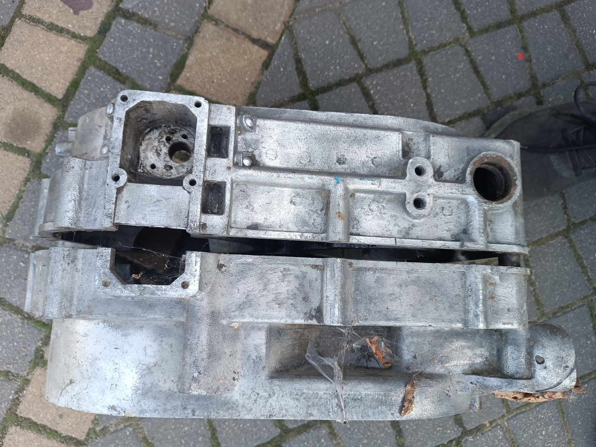 Kartery junak m10 korpus silnika
