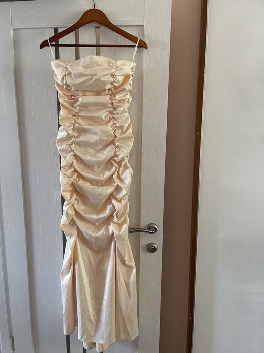 Платье нарядное, красивое, вечернее