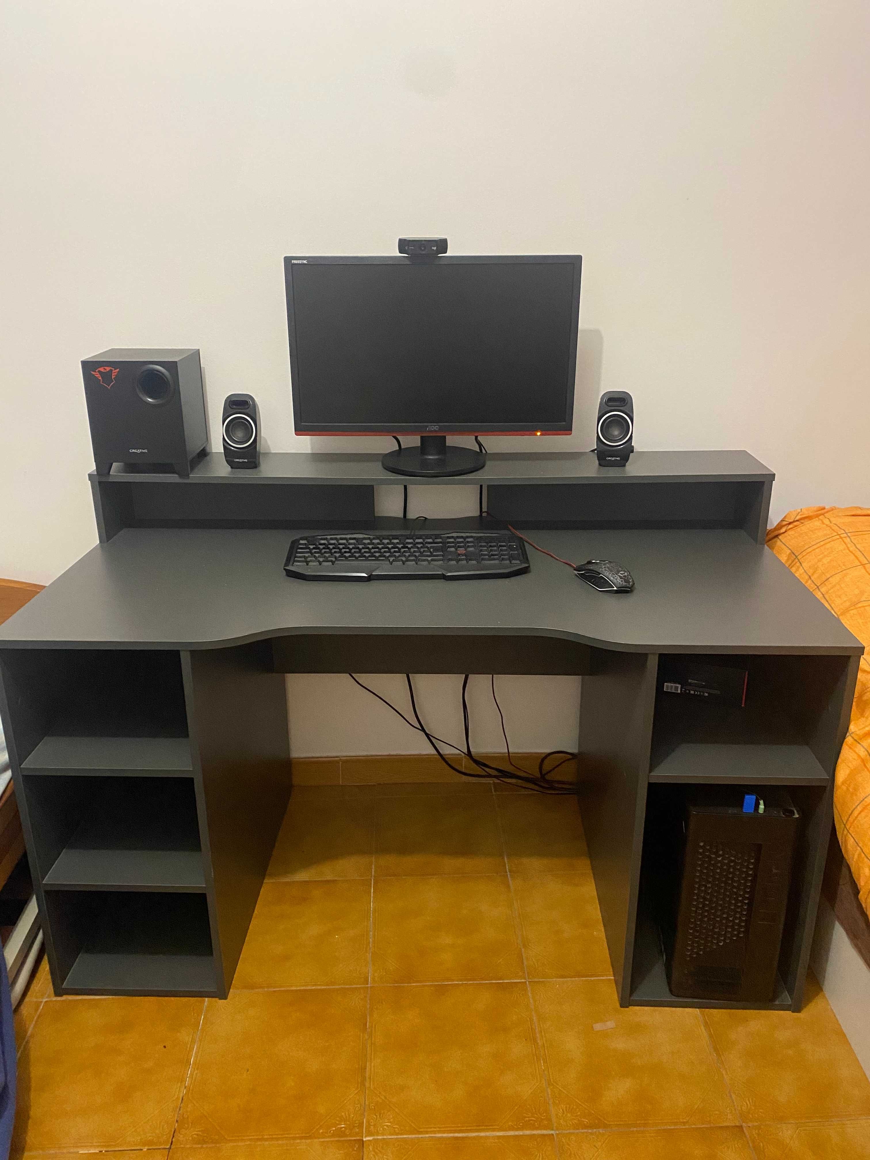 Computador Gamer Lenovo Legion T530-28ICB / i5 / RAM 8 GB / SSD Drive
