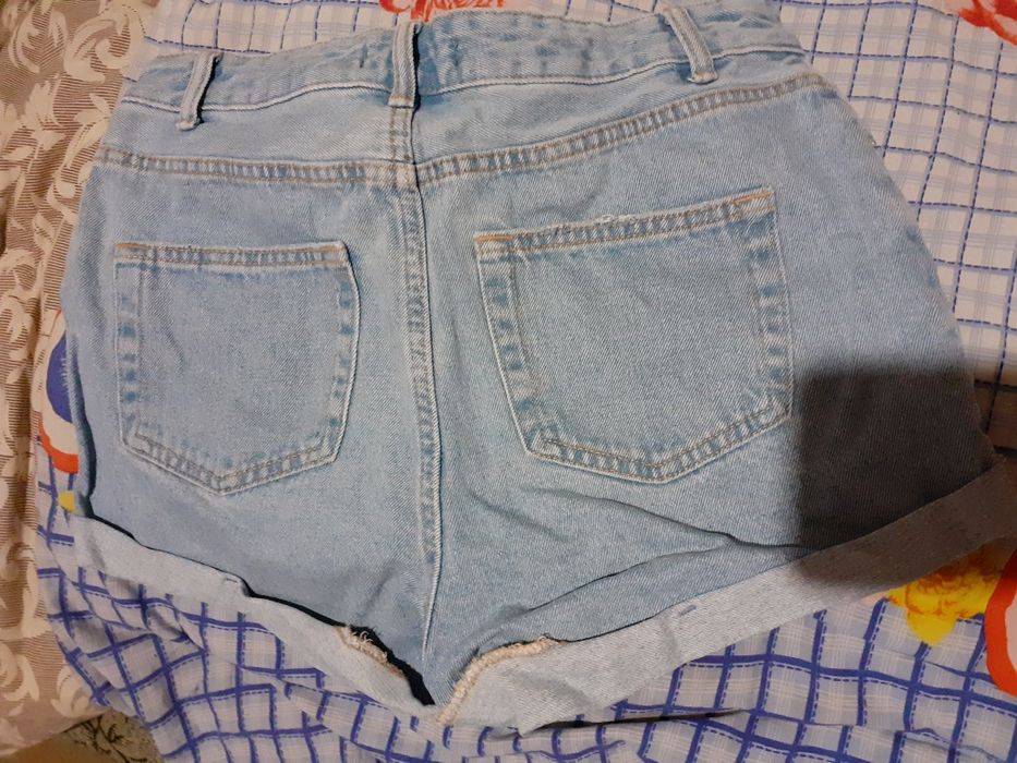 Джинсові шорти розмір 42-44