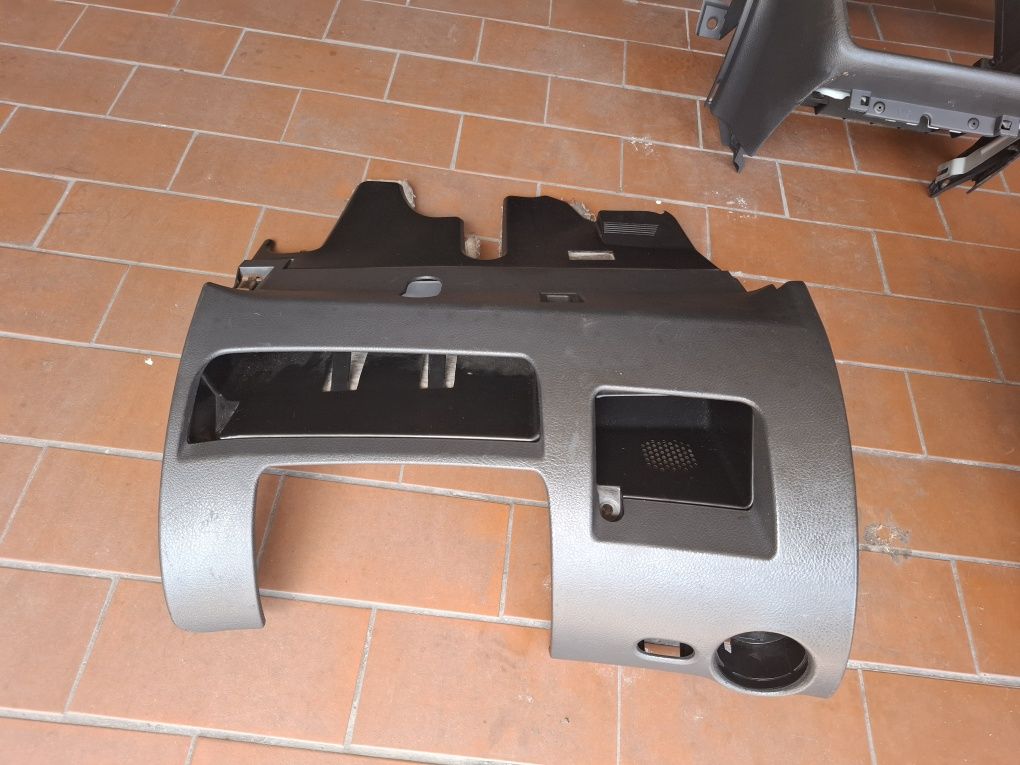 Tablier 2din VW Passat 01-05(cor preto))