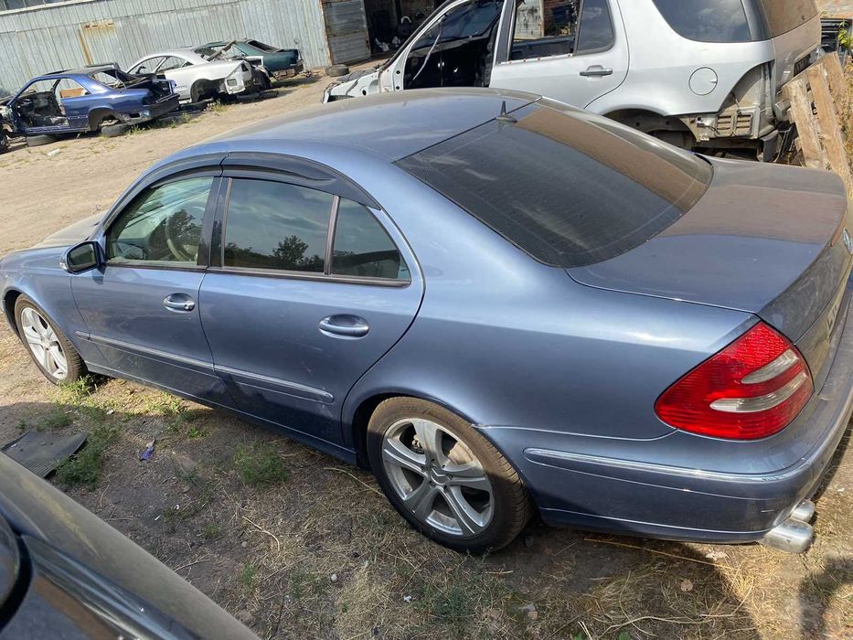 Mercedes Benz W211 3,2 дизель АКПП на болтики, гайки