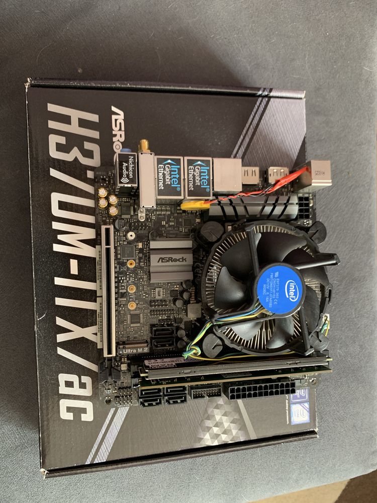 Asrock H370m-ITX/AC i5-8500T/12GB Ram
