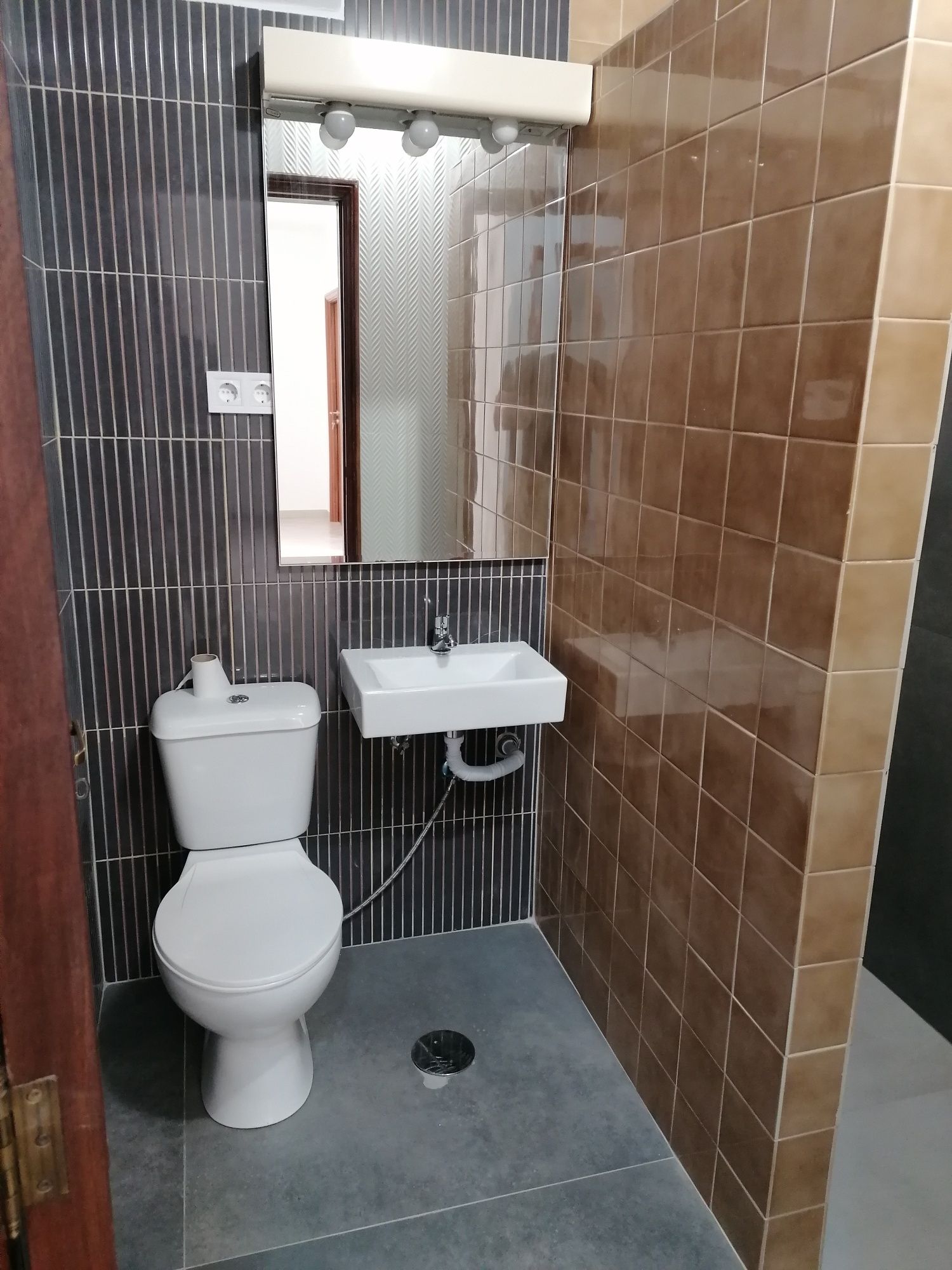 Quartos para casal, Rua badén Powell 94 Nogueira do Cravo, pindelo