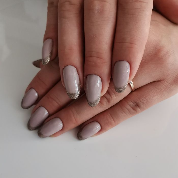 Manicure hybrydowe Przedłużanie Paznokci Wolne terminy