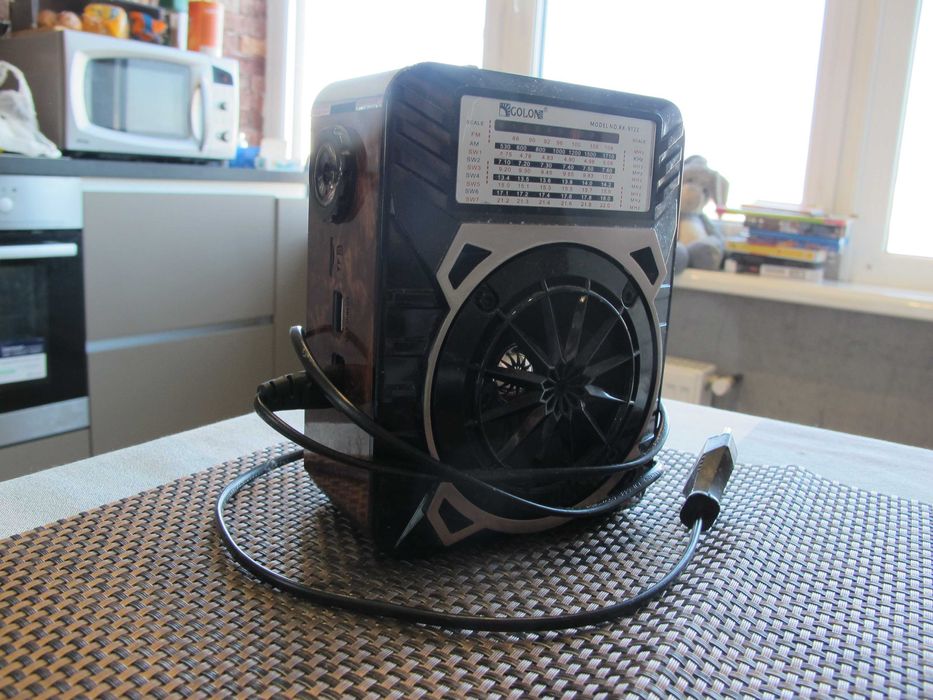 Стильное мини радио с фонариком 220V, с аккумулятором + подарок