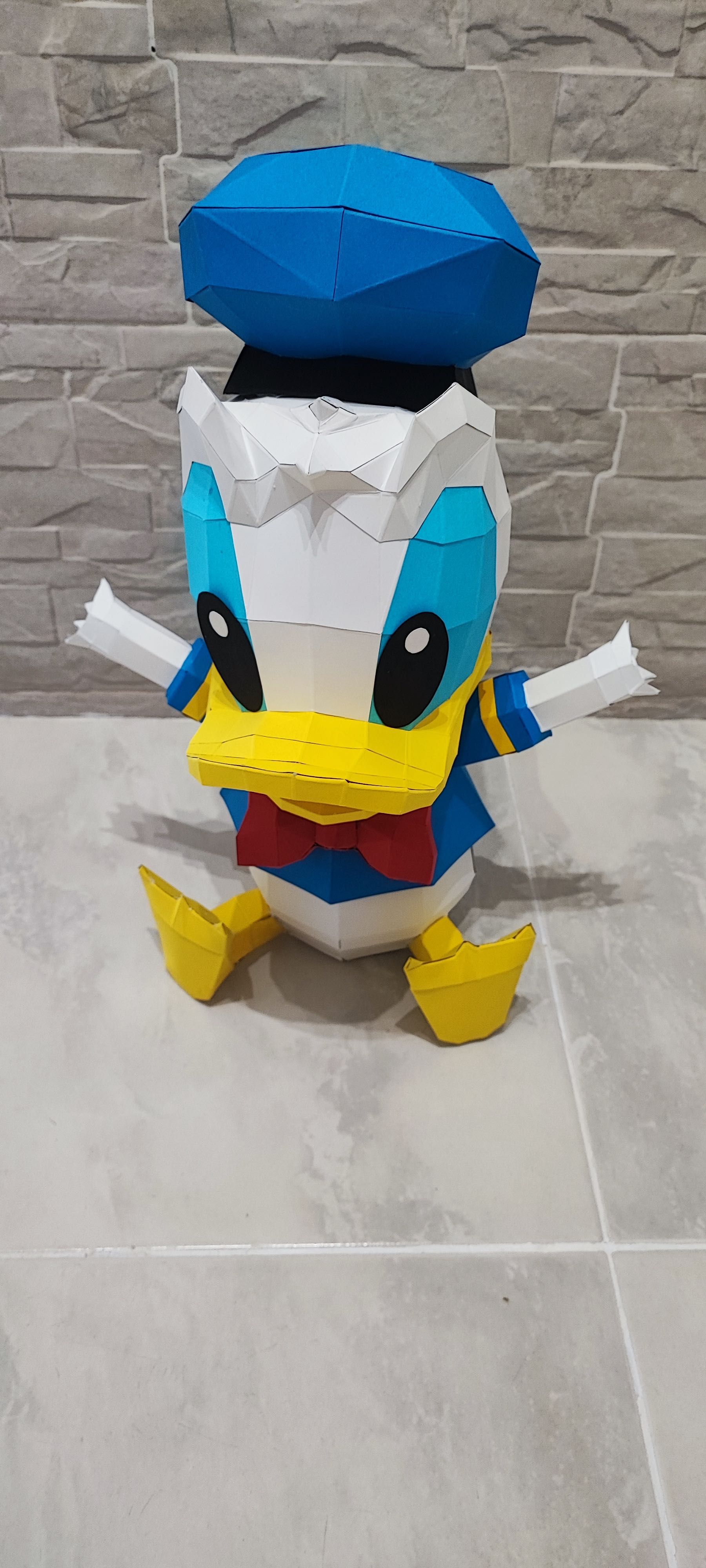 Papercraft Modelo 49 - Donald