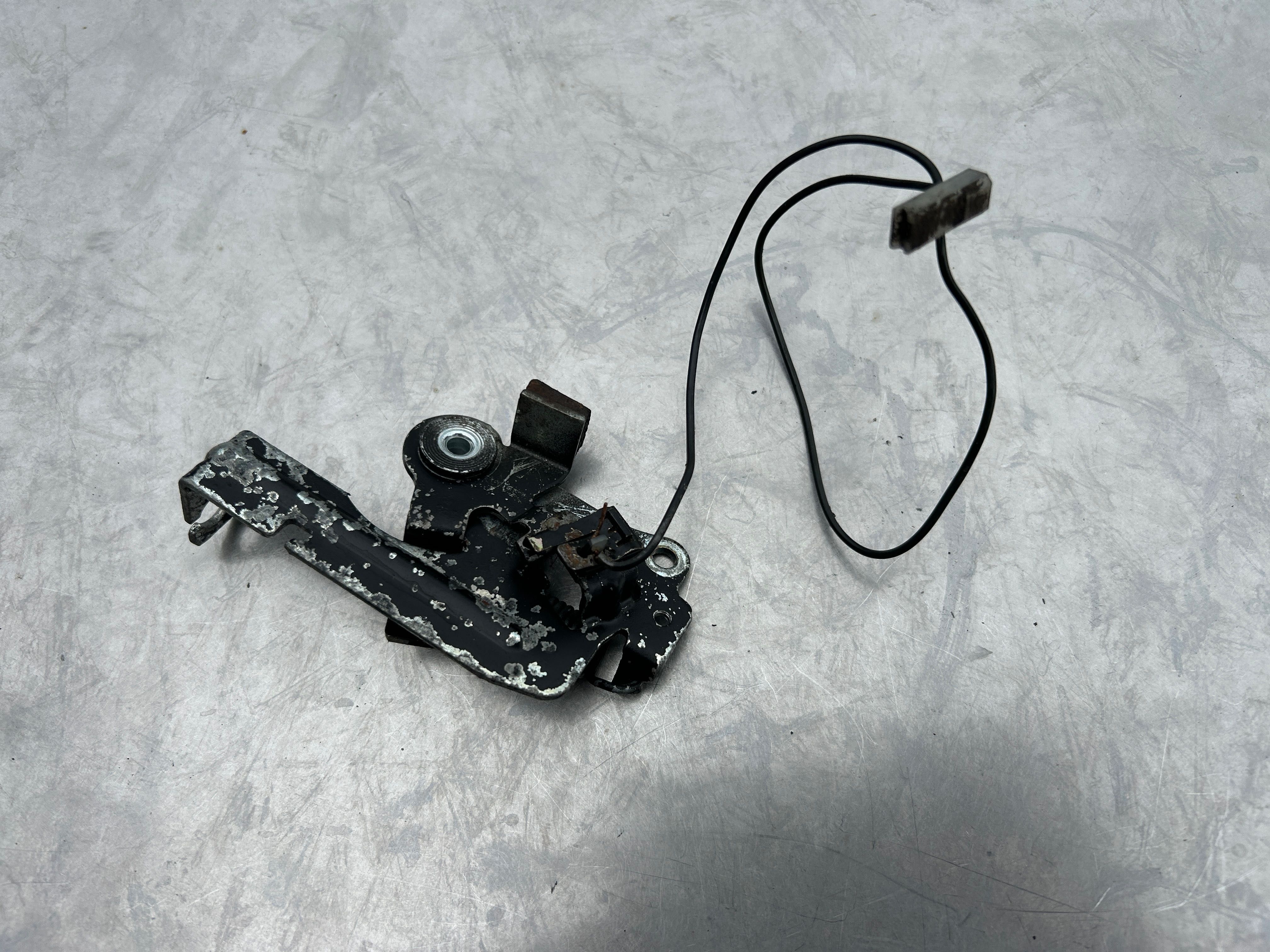 Hamulec wyłącznik briggs stratton SPRINT II Classic Quattro LS45 (475)