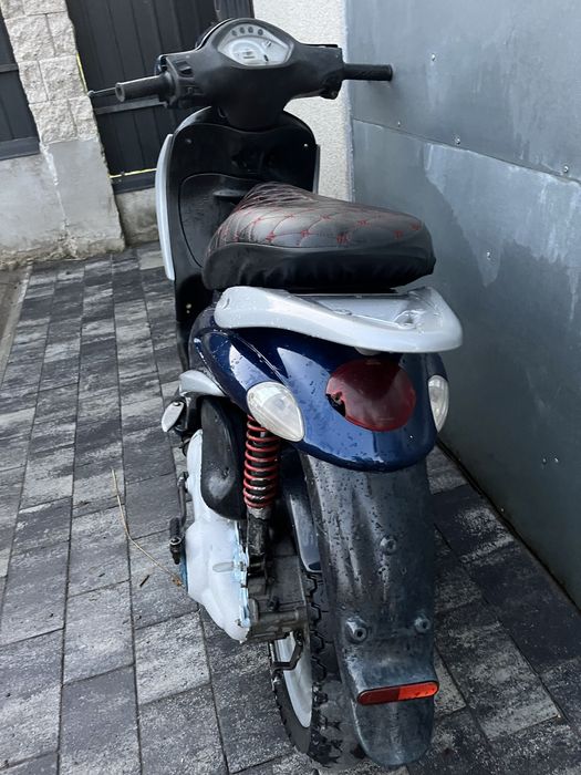 Скутер piaggio liberti