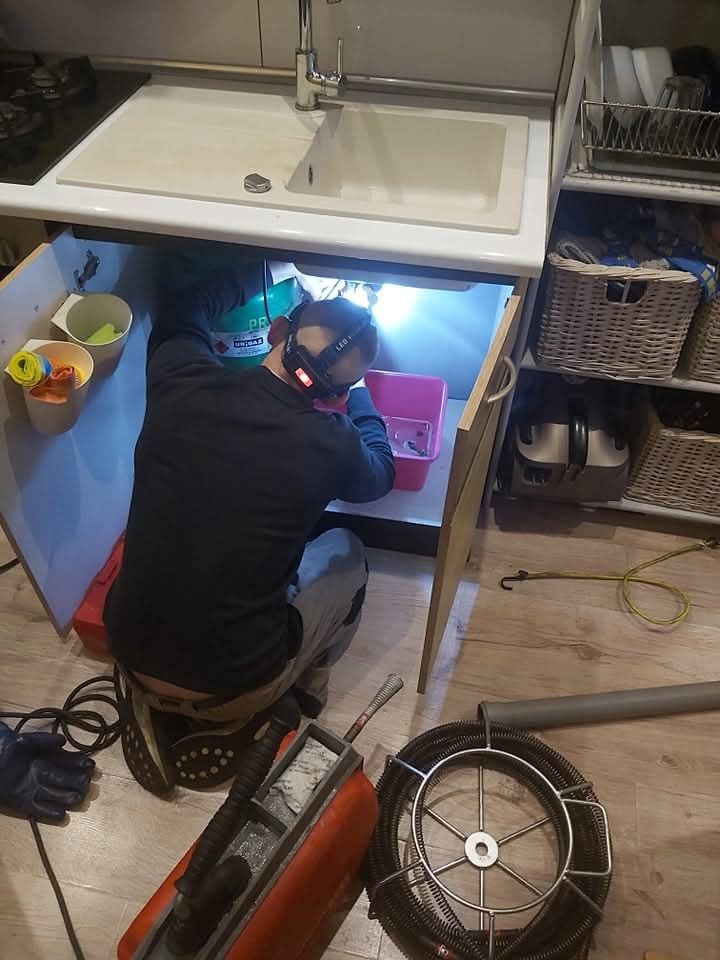 Hydraulik Udrażnianie czyszczenie rur kanalizacij WUKO kamera TV Ząbki