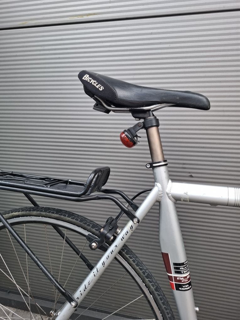Rower crossowy fitness Univega vianova Shimano 22"