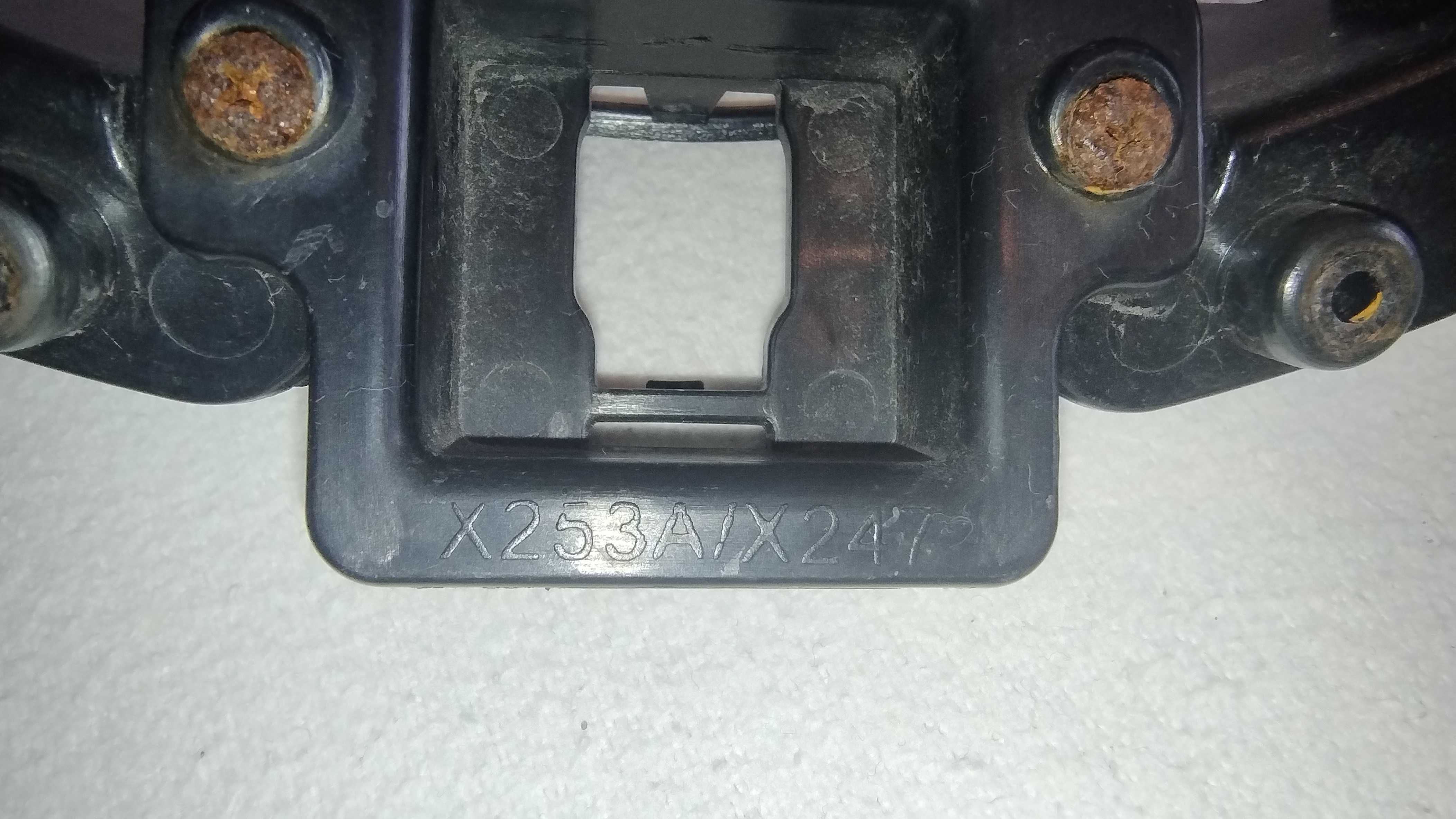 Emblemat Logo Znaczek Pod Radar Uchwyt Radaru Mercedes-Benz GLC X253