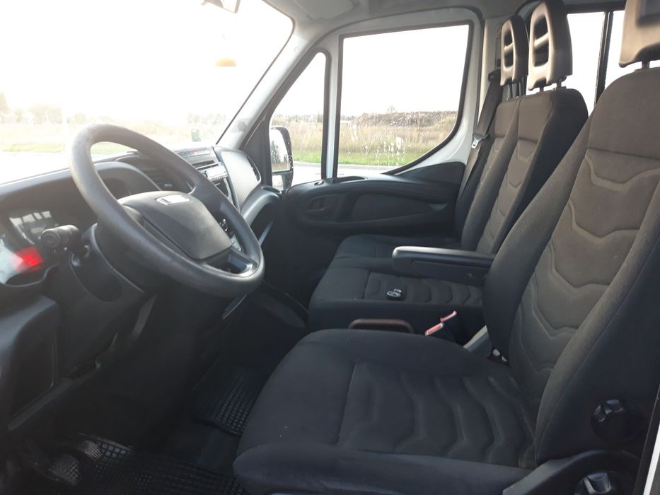 Iveco Daily 33S13 2015  ,bezwypadkowe w bdb stanie! 7 osób!