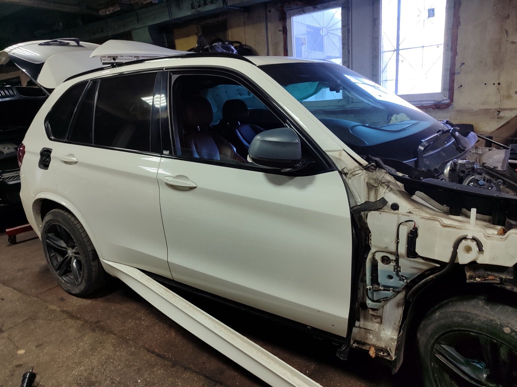 Розборка BMW X5 F15 Разборка БМВ Х5 Ф15 Розбірка Бампер Крило Дверь