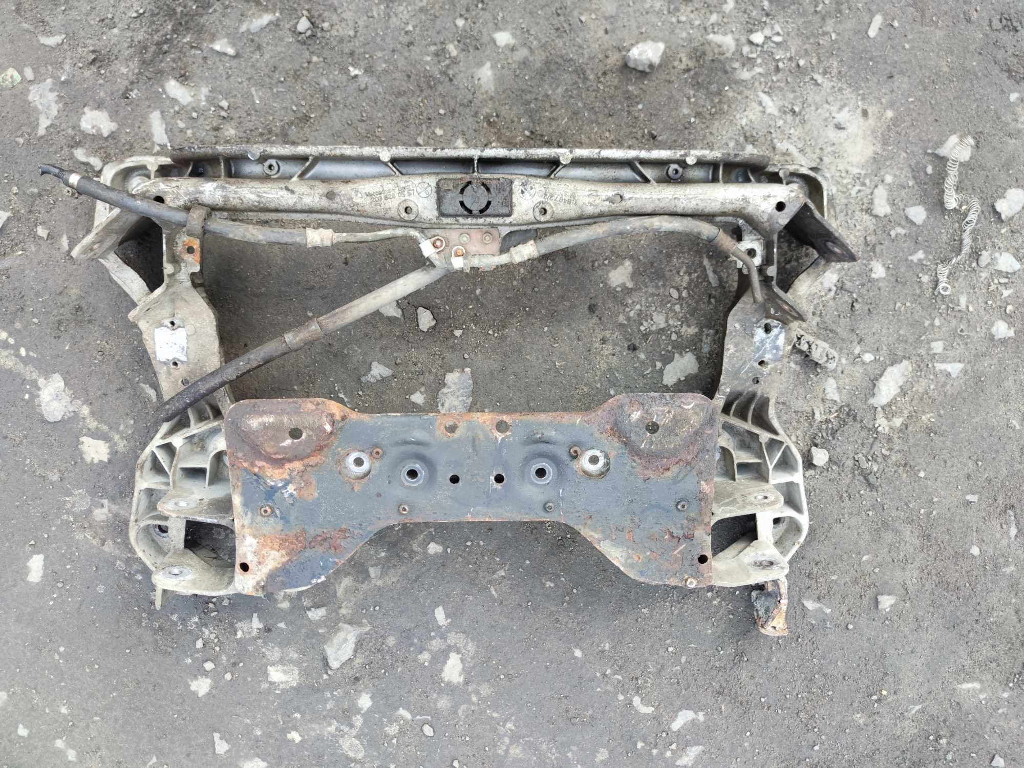 Mercedes W203 W209 CLK Sanki Wózek Belka Kołyska Przód