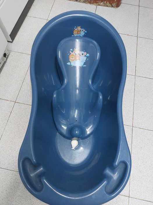 Banheira de bebé, em bom estado