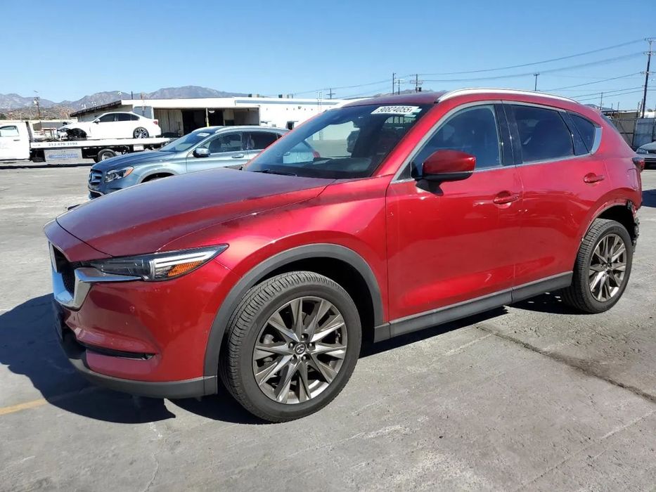 Mazda CX-5 MAZDA CX-5 / najwyższa wersja wyposażenia SIGNATURE / 4X4 /RUN&DRIVE