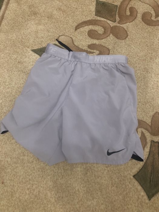 Шорты NIKE размер M