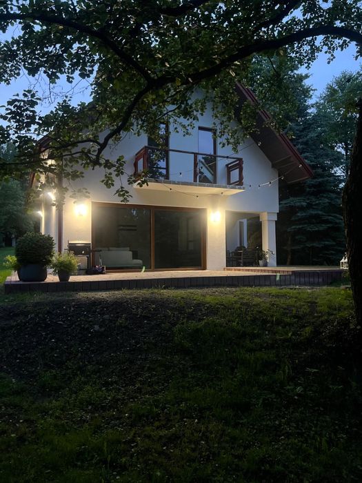Dom , piękna działka z sadzawką