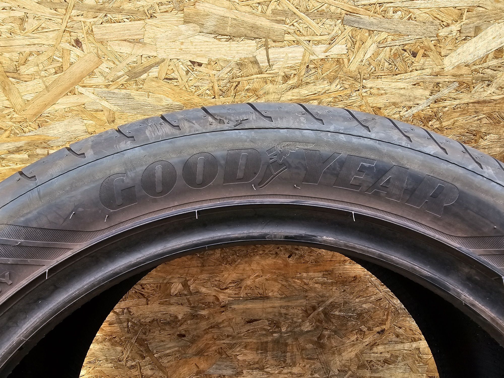 BDB Stan!!  6mm. 275/40 r18 Goodyear Eagle F1 Asymetric 3. 21/23