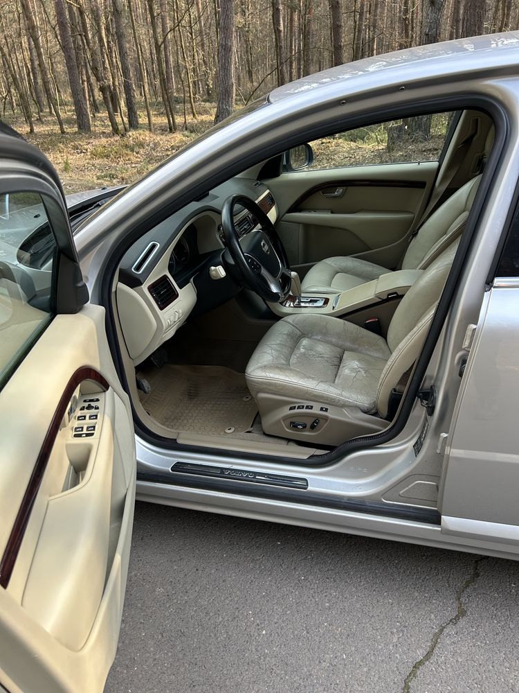 Volvo S80 II Summum 2.4 D5 136 kW | 2008 | Automat |  Zadban
