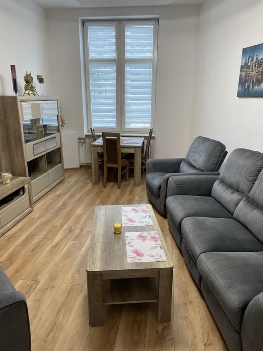 Sprzedam mieszkanie. Ścisłe centrum. Garaż*