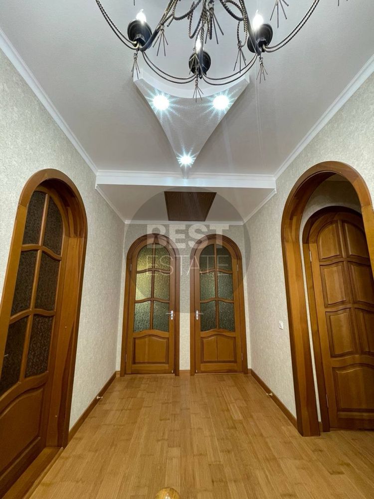 Продам дом пос. Кирова, Салтовка, Ак. Павлова , 180 м2 , 6 соток